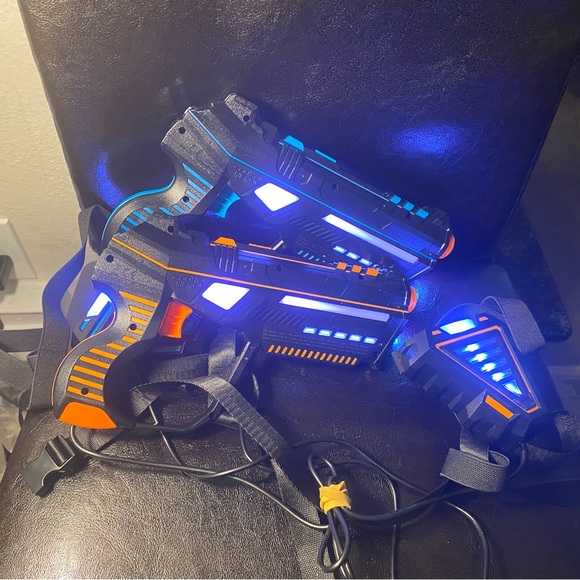 2X Squad Hero Rechargeable Laser Tag Set for Kids, Teens & Adults - Guns & Vests - Picture 5 of 13